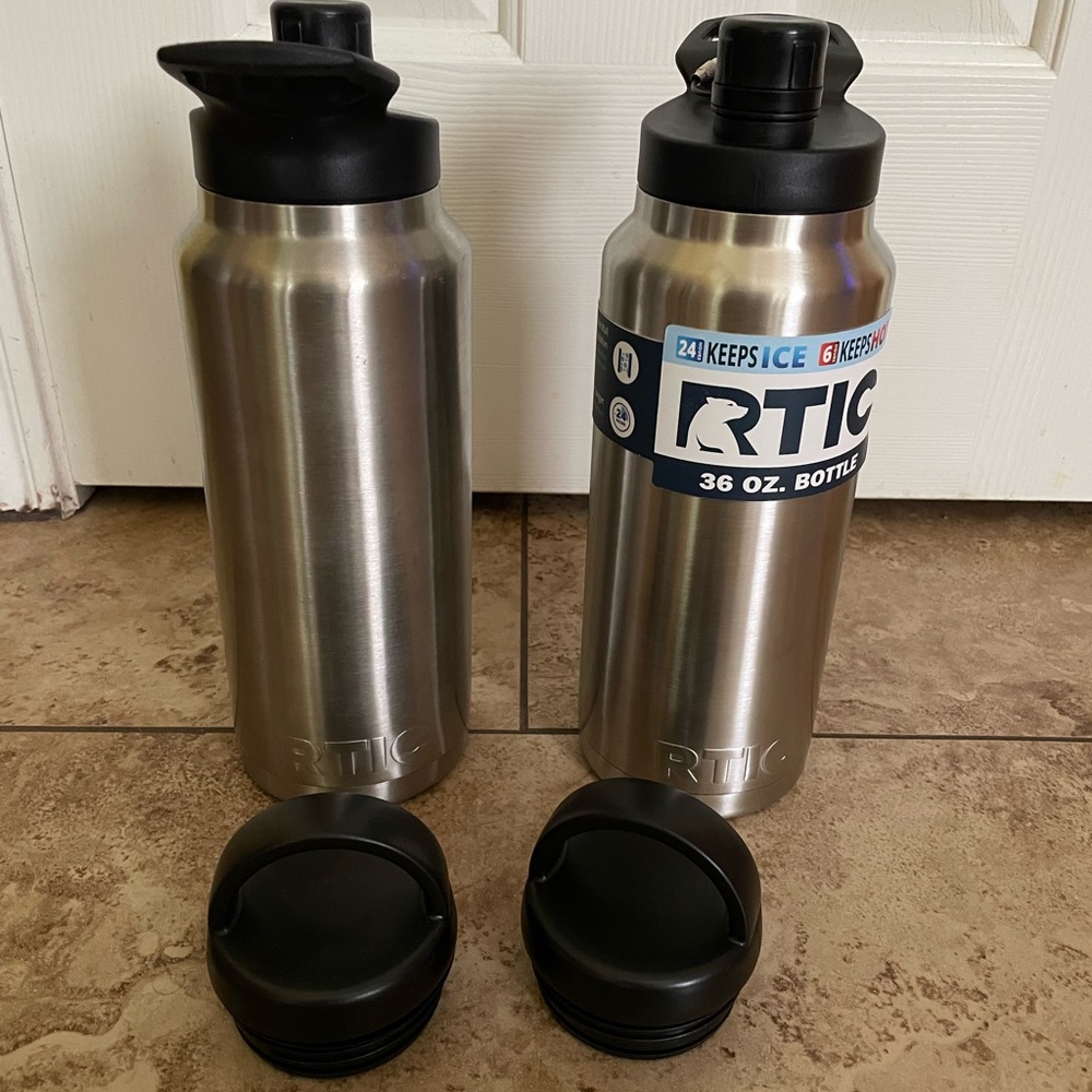 RTIC 36oz Stainless Steel water bottles - NWT